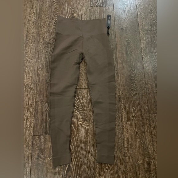 NWT Set Active Small Brown Leggings. - Picture 2 of 4